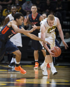 Aaron White scores 17 points in Iowa's win (Brian Ray/hawkeyesports.com)