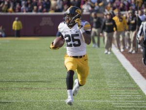 Akrum Wadley struts to the end zone for a 54-yard touchdown (Jesse Johnson USA Today).