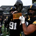 The Pig Stays Home: Iowa rolls Minnesota, 41-3